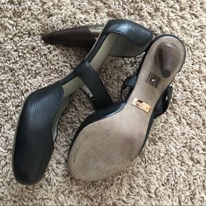 Omelle leather heels 37 or 7US wooden heels